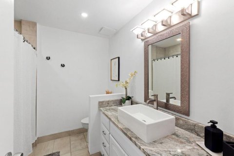 Condo in St. Lucie, Florida, 2 bedrooms  № 2083980 - photo 20