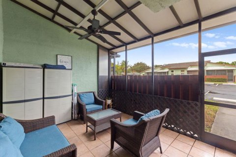 Condo in St. Lucie, Florida, 2 bedrooms  № 2083980 - photo 23