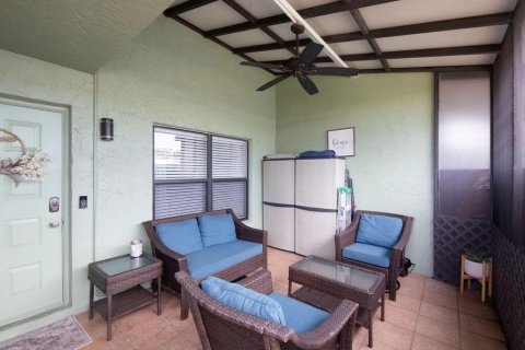 Condo in St. Lucie, Florida, 2 bedrooms  № 2083980 - photo 22