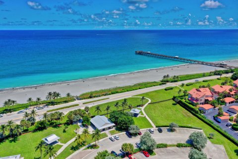 Condo in Jupiter, Florida, 2 bedrooms  № 961641 - photo 1