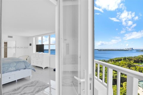 Condo in Riviera Beach, Florida, 3 bedrooms  № 1996062 - photo 23