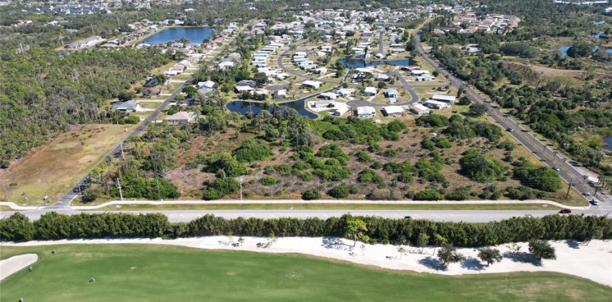 Land in Englewood, Florida № 2103987