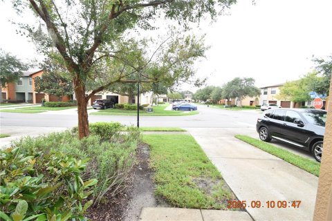 Adosado en alquiler en Brandon, Florida, 3 dormitorios, 136.85 m2 № 1903297 - foto 6