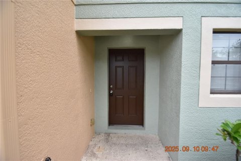 Adosado en alquiler en Brandon, Florida, 3 dormitorios, 136.85 m2 № 1903297 - foto 5