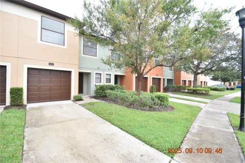 Adosado en alquiler en Brandon, Florida, 3 dormitorios, 136.85 m2 № 1903297 - foto 4