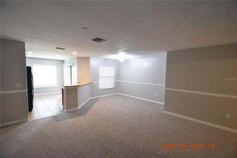 Adosado en alquiler en Brandon, Florida, 3 dormitorios, 136.85 m2 № 1903297 - foto 15