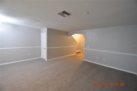 Adosado en alquiler en Brandon, Florida, 3 dormitorios, 136.85 m2 № 1903297 - foto 16