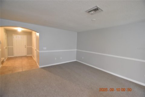 Adosado en alquiler en Brandon, Florida, 3 dormitorios, 136.85 m2 № 1903297 - foto 17