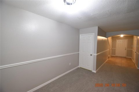 Adosado en alquiler en Brandon, Florida, 3 dormitorios, 136.85 m2 № 1903297 - foto 21