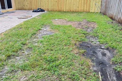 Снять в аренду виллу или дом в Хомстед, Флорида 3 спальни, 124.86м2, № 1983903 - фото 23