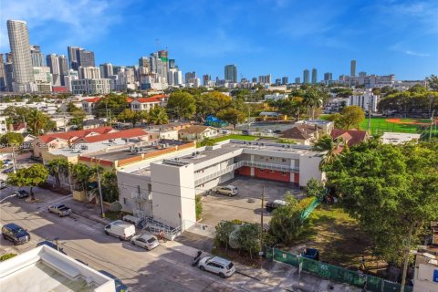 Immobilier commercial à vendre à Miami, Floride № 2251704 - photo 3