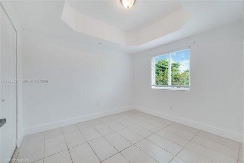 Immobilier commercial à vendre à Miami, Floride № 2251704 - photo 18