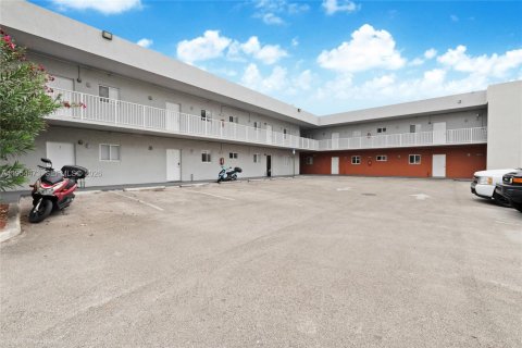 Immobilier commercial à Miami, Floride № 2251704