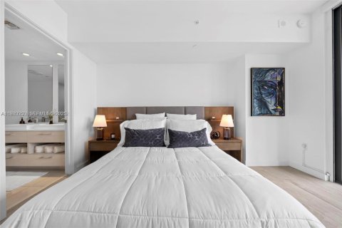 Снять в аренду кондоминиум в Майами, Флорида 2 спальни, 104.14м2, № 1992323 - фото 13