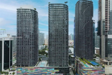 Снять в аренду кондоминиум в Майами, Флорида 2 спальни, 104.14м2, № 1992323 - фото 28