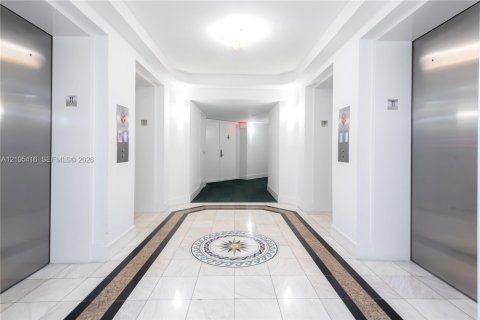 Copropriété à vendre à Miami Beach, Floride: 2 chambres, 133.78 m2 № 2417723 - photo 26