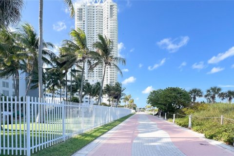 Copropriété à vendre à Miami Beach, Floride: 2 chambres, 133.78 m2 № 2417723 - photo 28