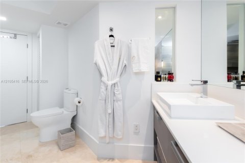 Copropriété à vendre à Miami Beach, Floride: 2 chambres, 133.78 m2 № 2417723 - photo 17