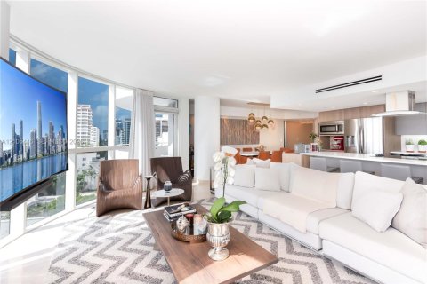 Copropriété à vendre à Miami Beach, Floride: 2 chambres, 133.78 m2 № 2417723 - photo 7