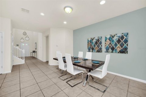 Casa en venta en Kissimmee, Florida, 8 dormitorios, 375.42 m2 № 2102960 - foto 7