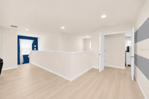 Casa en venta en Kissimmee, Florida, 8 dormitorios, 375.42 m2 № 2102960 - foto 19
