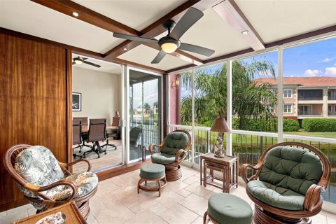 Touwnhouse à vendre à Saint Petersburg, Floride: 3 chambres, 216.83 m2 № 2416359 - photo 23
