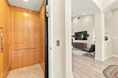 Touwnhouse à vendre à Saint Petersburg, Floride: 3 chambres, 216.83 m2 № 2416359 - photo 17