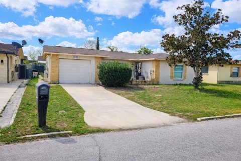 Apartment in Port Richey, Florida 3 bedrooms, 134.34 sq.m. № 2214319