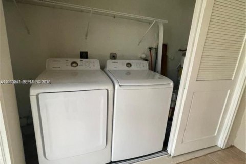 Снять в аренду кондоминиум в Коконат Крик, Флорида 2 спальни, 90.86м2, № 2020060 - фото 11