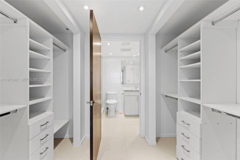Condominio en alquiler en Miami Beach, Florida, 2 dormitorios, 106.56 m2 № 2033957 - foto 25