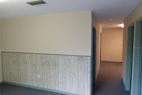 Propiedad comercial en alquiler en Gainesville, Florida, 542.55 m2 № 1564352 - foto 3