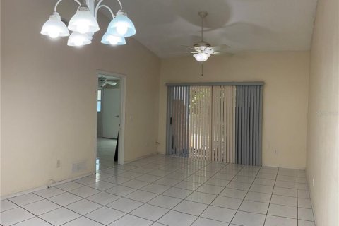 Touwnhouse à vendre à Orlando, Floride: 3 chambres, 108.05 m2 № 1679415 - photo 22