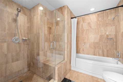 Copropriété à vendre à Miami, Floride: 2 chambres, 94.2 m2 № 1928609 - photo 10