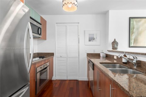 Copropriété à vendre à Miami, Floride: 2 chambres, 94.2 m2 № 1928609 - photo 18