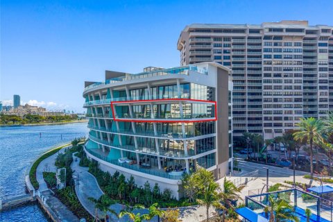 Condo in Miami, Florida, 4 bedrooms  № 2168020 - photo 7