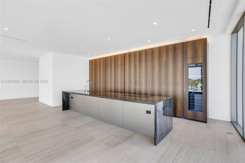 Condo in Miami, Florida, 4 bedrooms  № 2168020 - photo 26