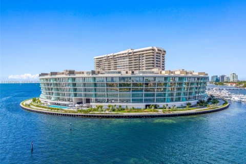 Condo in Miami, Florida, 4 bedrooms  № 2168020 - photo 12