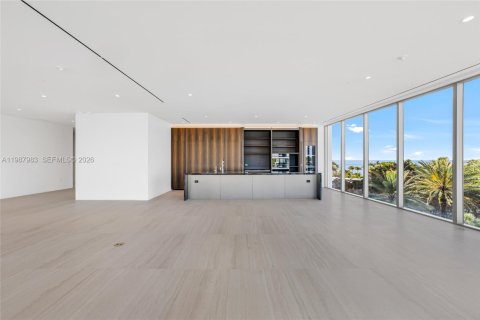 Condo in Miami, Florida, 4 bedrooms  № 2168020 - photo 11