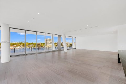 Condo in Miami, Florida, 4 bedrooms  № 2168020 - photo 6