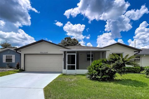 House in Lakeland, Florida 2 bedrooms, 141.21 sq.m. № 2304736