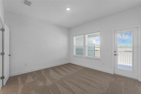 Townhouse in Winter Garden, Florida 3 bedrooms, 165.83 sq.m. № 1589893 - photo 14