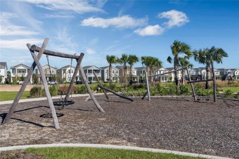 Townhouse in Winter Garden, Florida 3 bedrooms, 165.83 sq.m. № 1589893 - photo 26