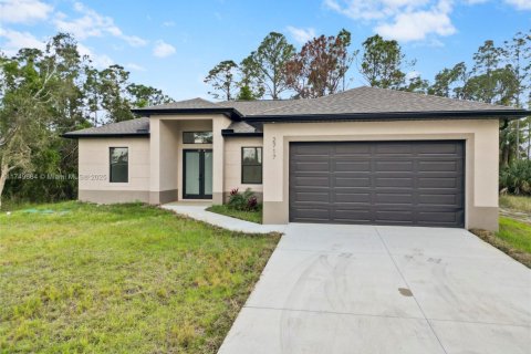 Купить виллу или дом в Лихай-Эйкерс, Флорида 3 спальни, 151.43м2, № 1696747 - фото 1