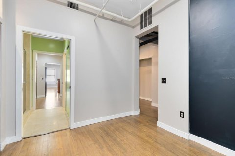 Condo in Orlando, Florida, 1 bedroom  № 1554637 - photo 3