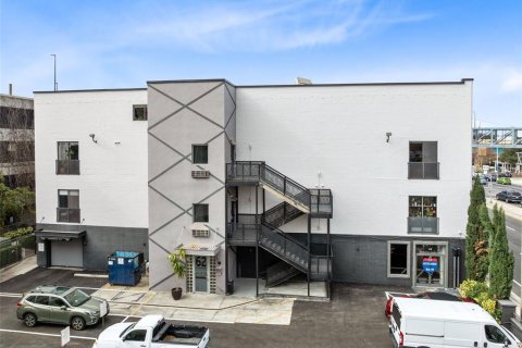 Condo in Orlando, Florida, 1 bedroom  № 1554637 - photo 1