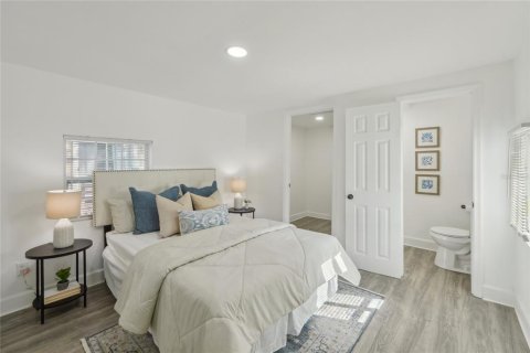 House in Tampa, Florida 2 bedrooms, 73.21 sq.m. № 1584650 - photo 15