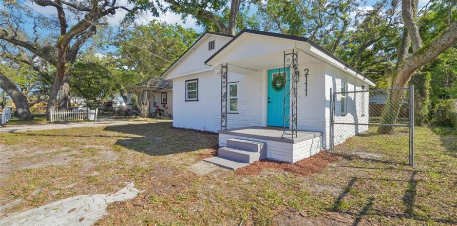 House in Tampa, Florida 2 bedrooms, 73.21 sq.m. № 1584650