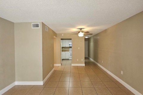 Condominio en alquiler en Deerfield Beach, Florida, 2 dormitorios, 119.84 m2 № 2088235 - foto 2