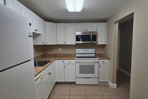 Condominio en alquiler en Deerfield Beach, Florida, 2 dormitorios, 119.84 m2 № 2088235 - foto 5