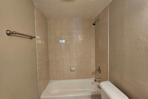 Condominio en alquiler en Deerfield Beach, Florida, 2 dormitorios, 119.84 m2 № 2088235 - foto 8